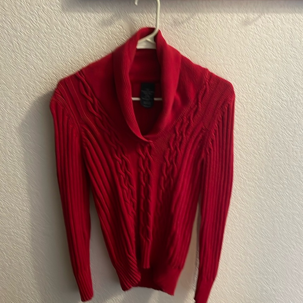 Faded Gory cable knit sweater